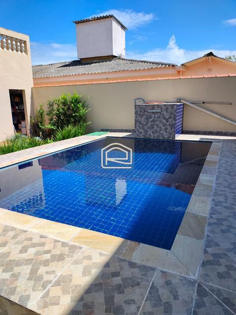 Sobrado à venda em Itanhaém, Jardim Suarão, com 4 suítes, com 262007 m²