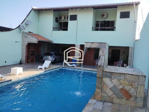 Sobrado à venda em Itanhaém, Tupy, com 5 suítes, com 257.64 m²